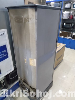 Lg refrigerator